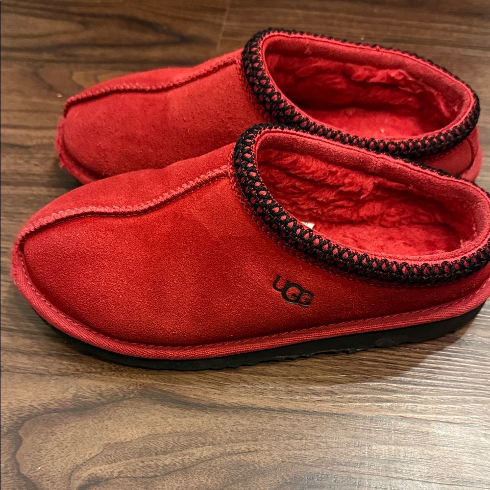 UGG Red Suede Cozy Slippers size 3 Big kid